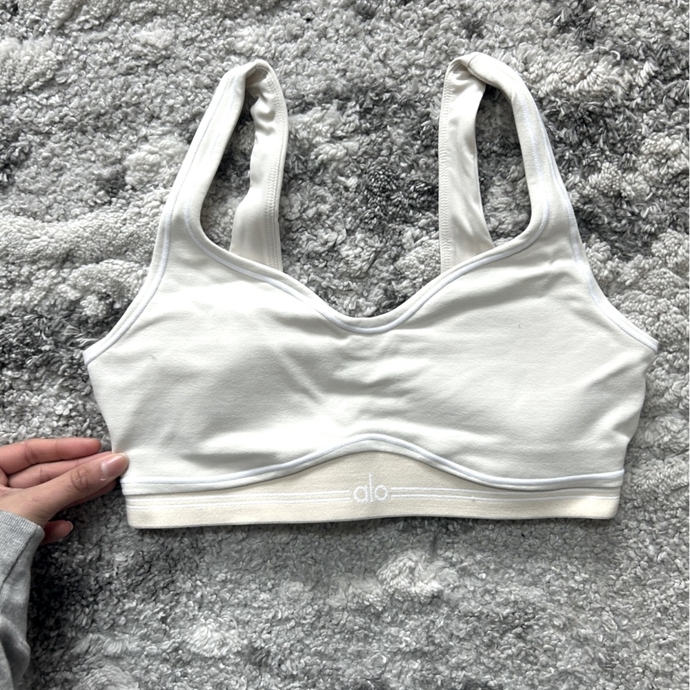 ALO BEST SELLER Alosoft Heart Throb Bra